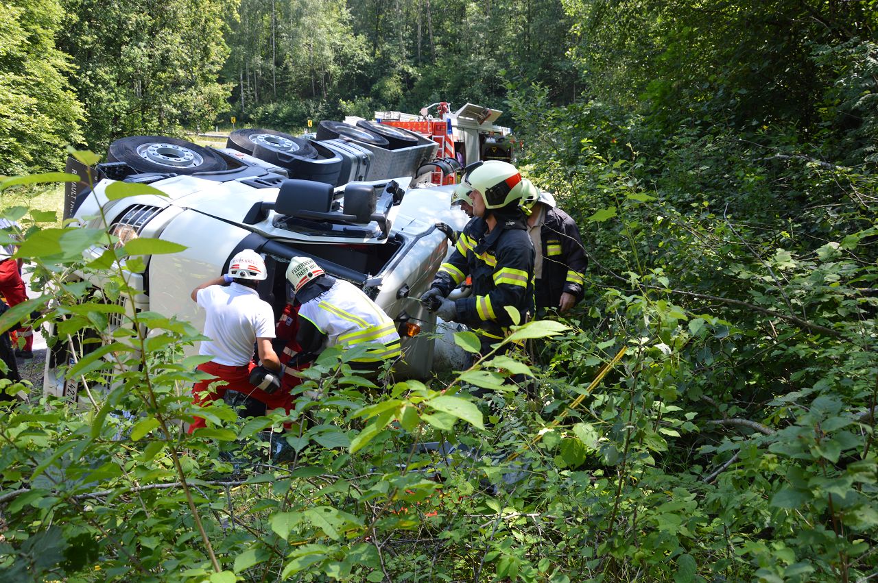 24.06.2019 EINSÄTZE: Zwei schwere Verkehrsunfälle zum Wochenbeginn