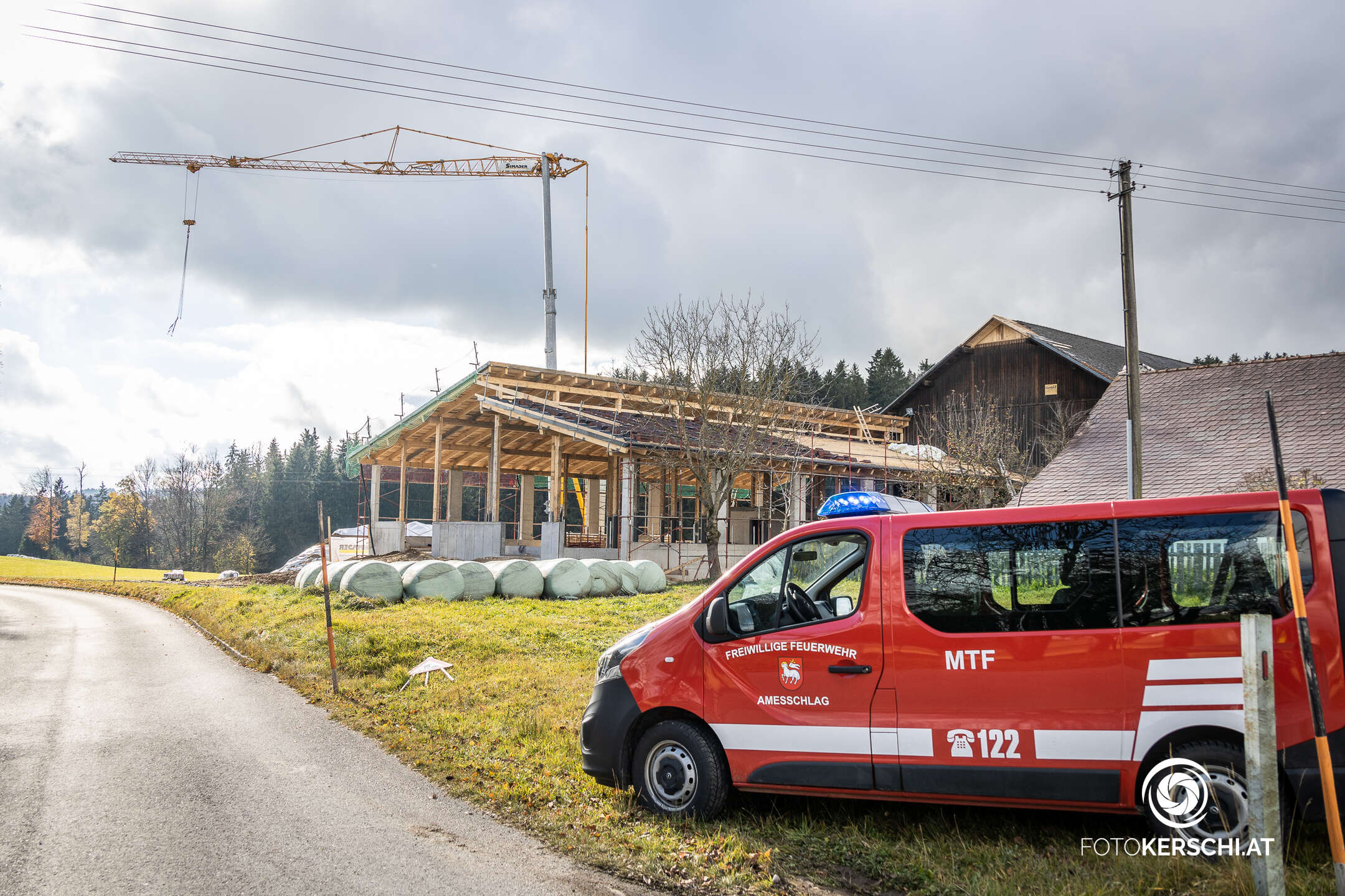 05.11.2021 - EINSATZ: Höhenretter zur Personenrettung nach Amesschlag alarmiert