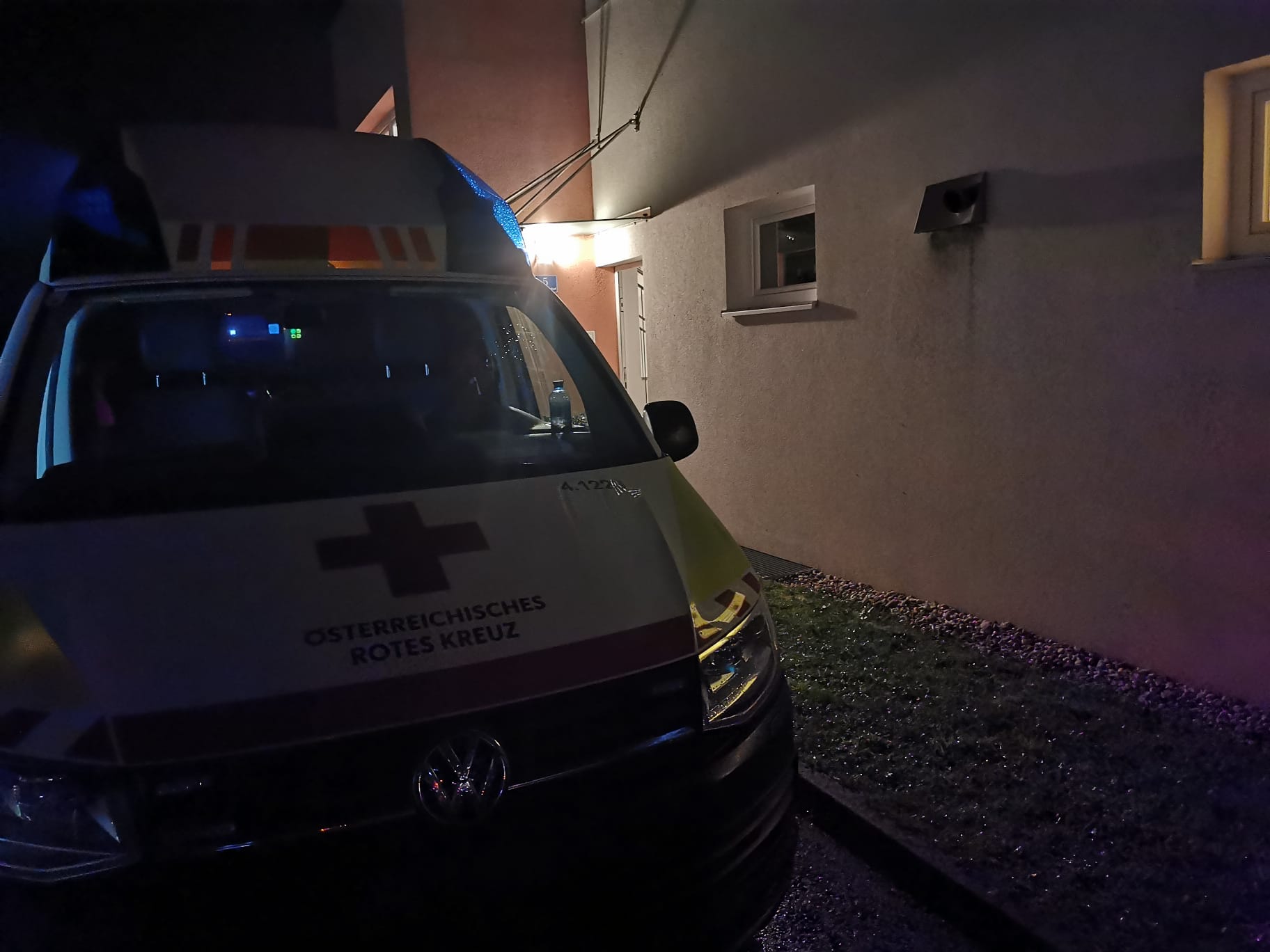 06.10.2021 - EINSATZ: Türöffnung für Personenrettung