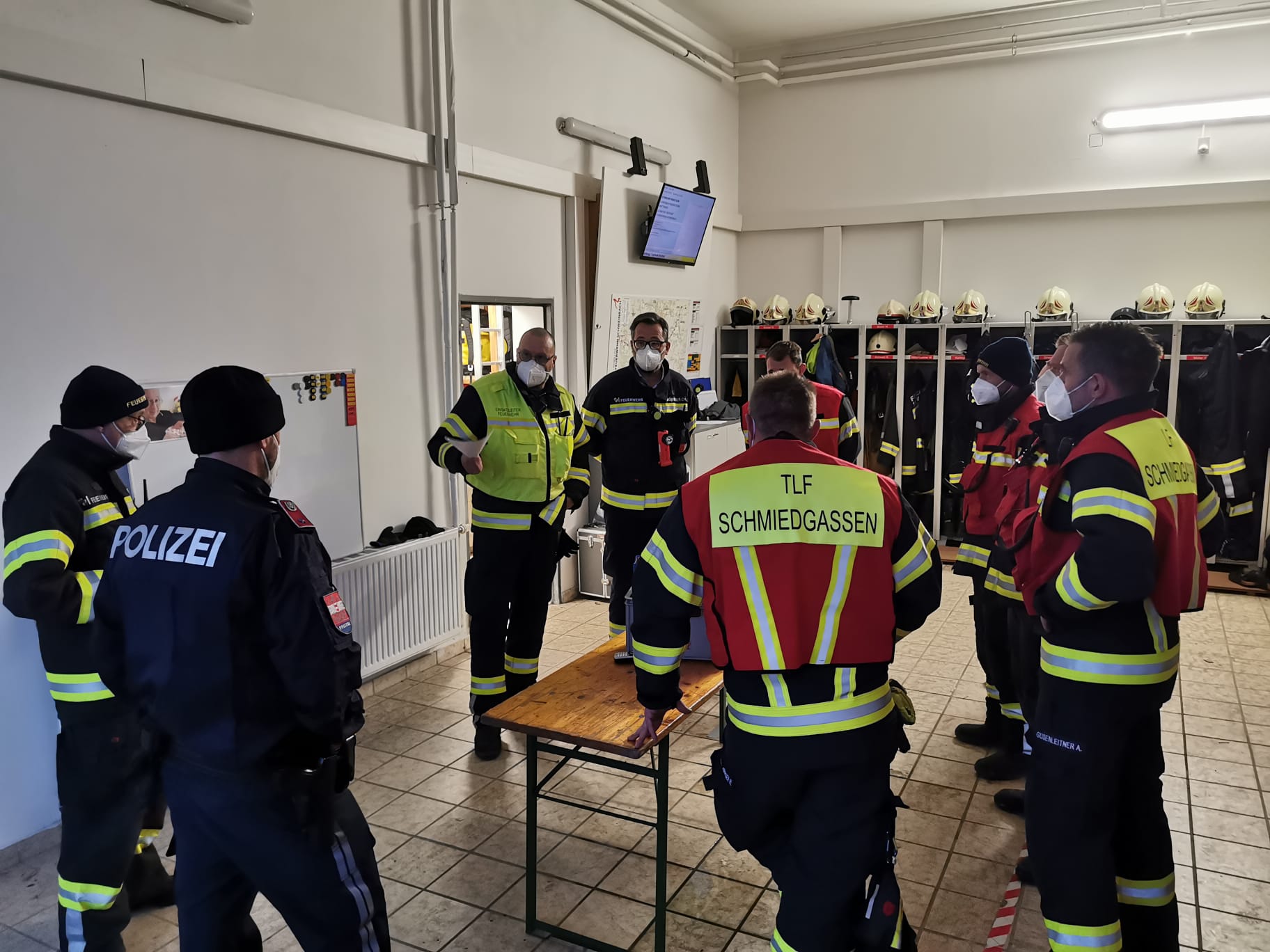 01.12.2021 - EINSATZ: Suchgroßeinsatz in Schweinbach