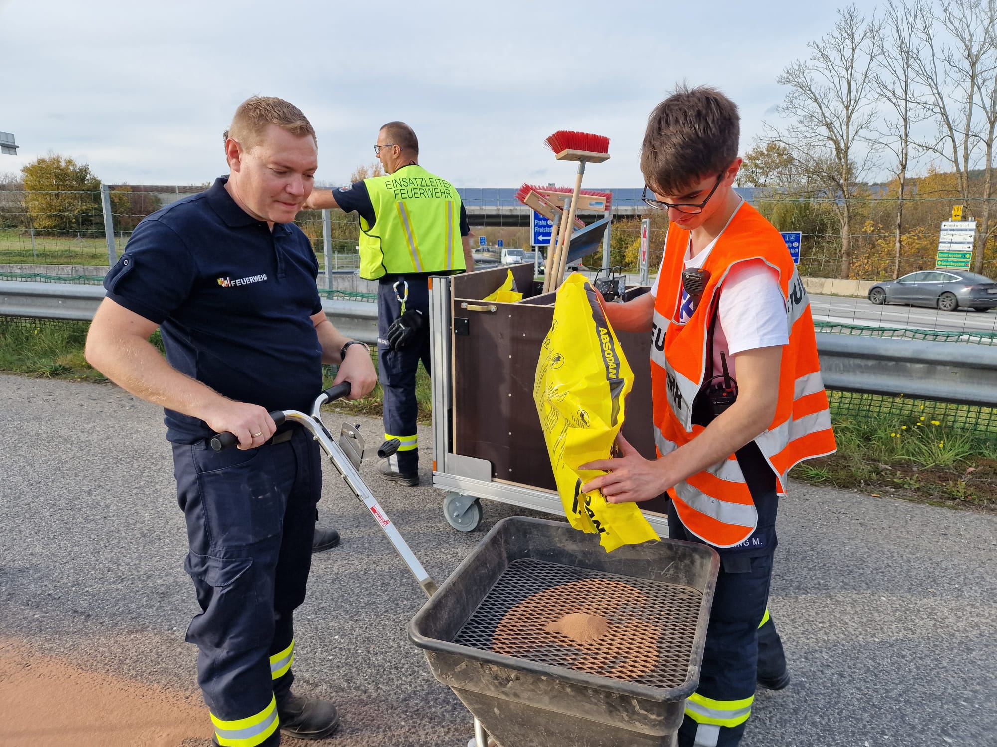 02.11.2022 - EINSATZ: Ölspur Langwiesen