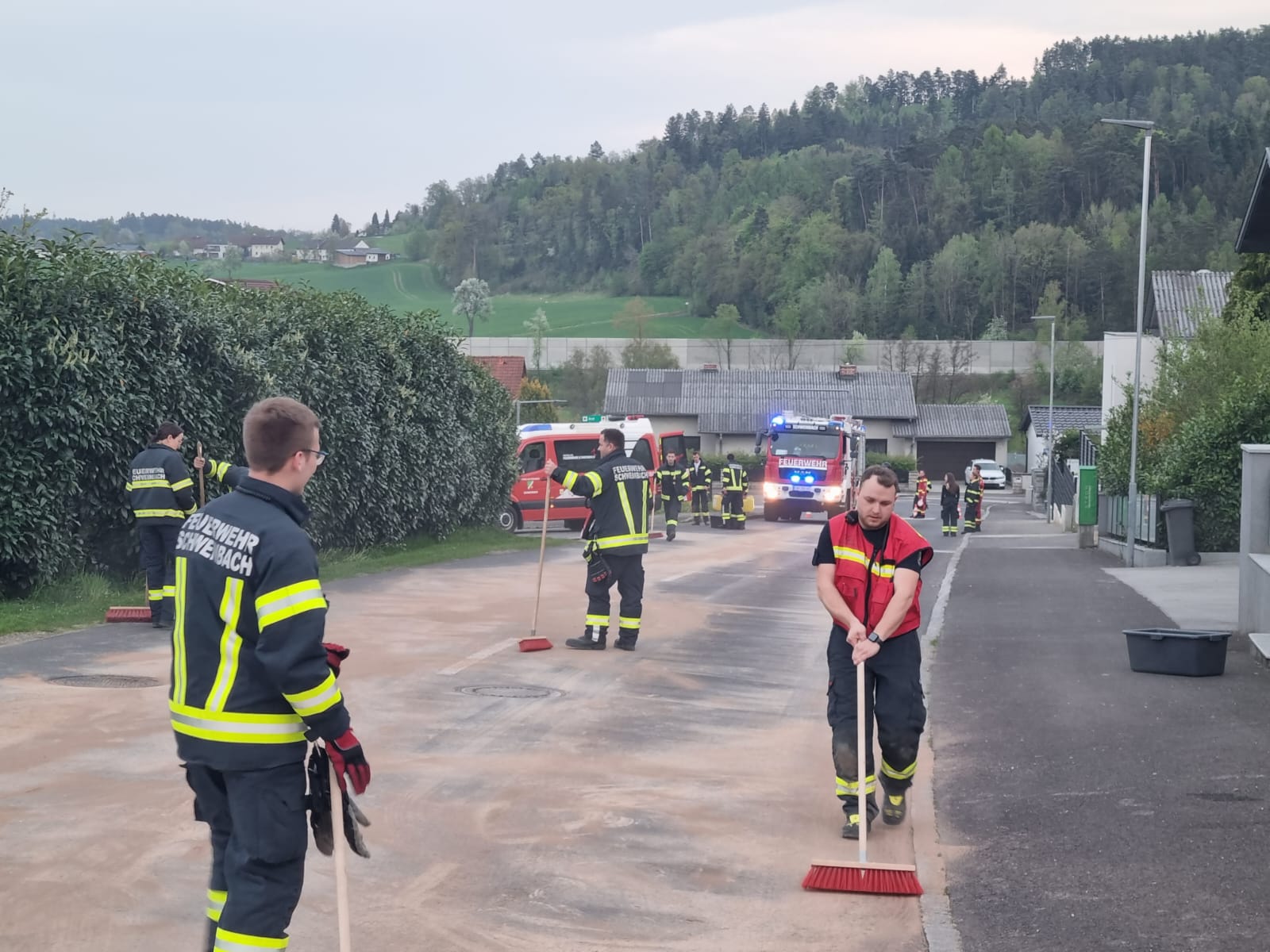 29.04.2022 - EINSATZ: Ölspur Hackstraße