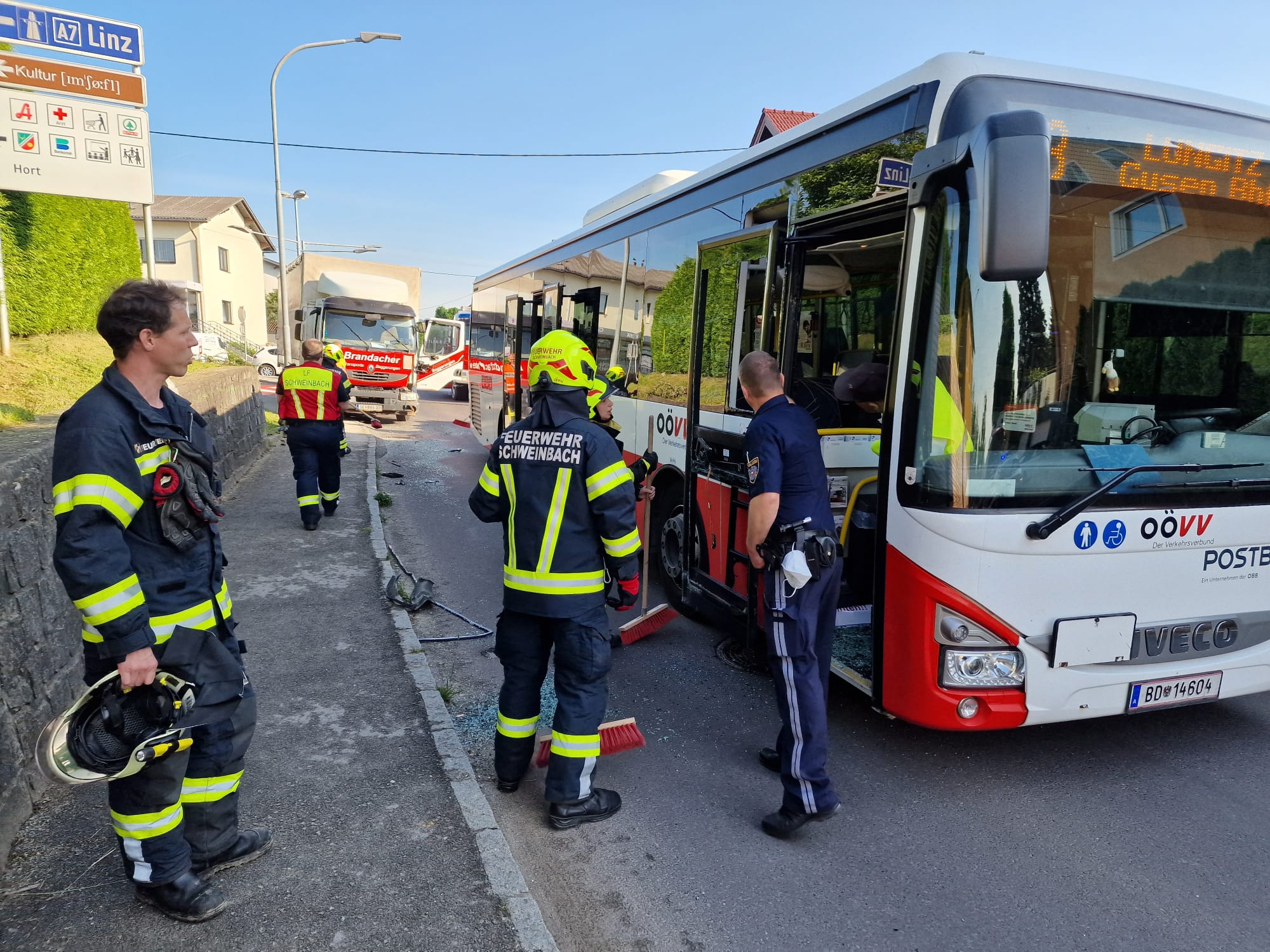 20.05.2022 - EINSATZ: Kollision mit Linienbus