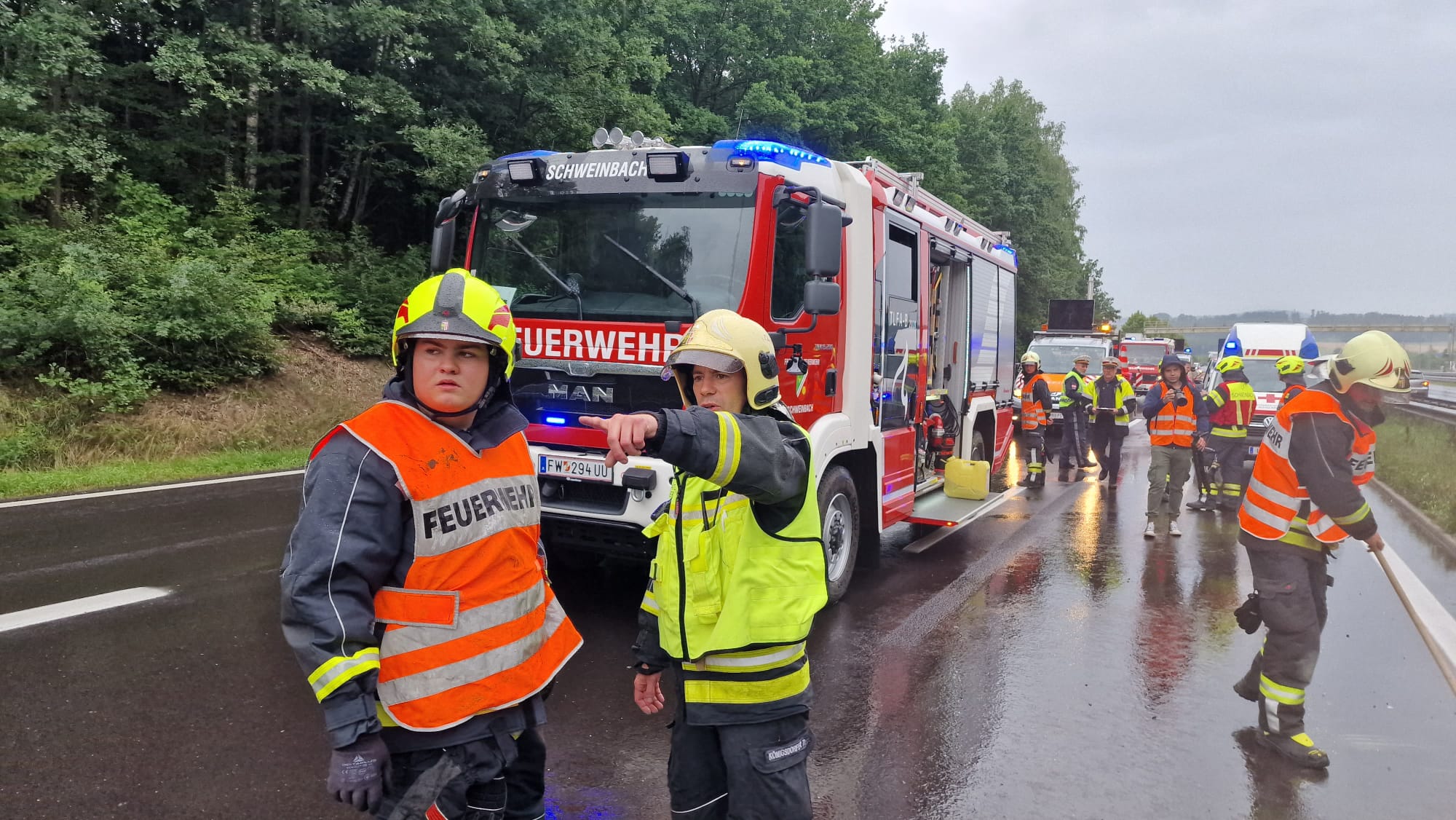 09.08.2023 - EINSATZ: Verkehrsunfall auf der A7 fordert zwei Verletzte